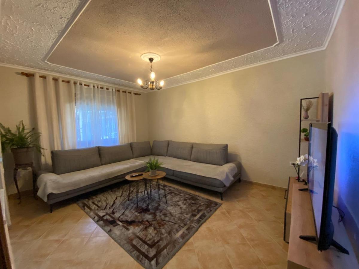 Lucas Apartment 2 Tirana Exterior foto